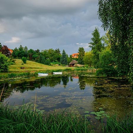 Apartamento Nad Stawami Kartuzy Exterior foto